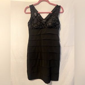 En Focus Black Rosette Dress Size 6P